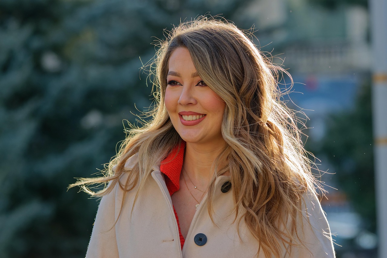 mulher cabelo liso longo resultado alisante de cabelo progressiva 2026 — BuscaZip